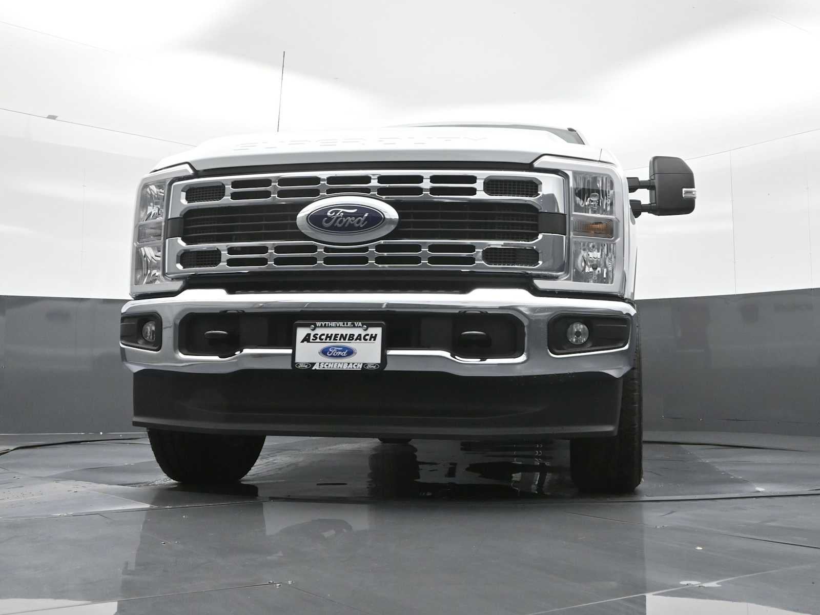 2025 Ford Super Duty F-250 SRW XLT