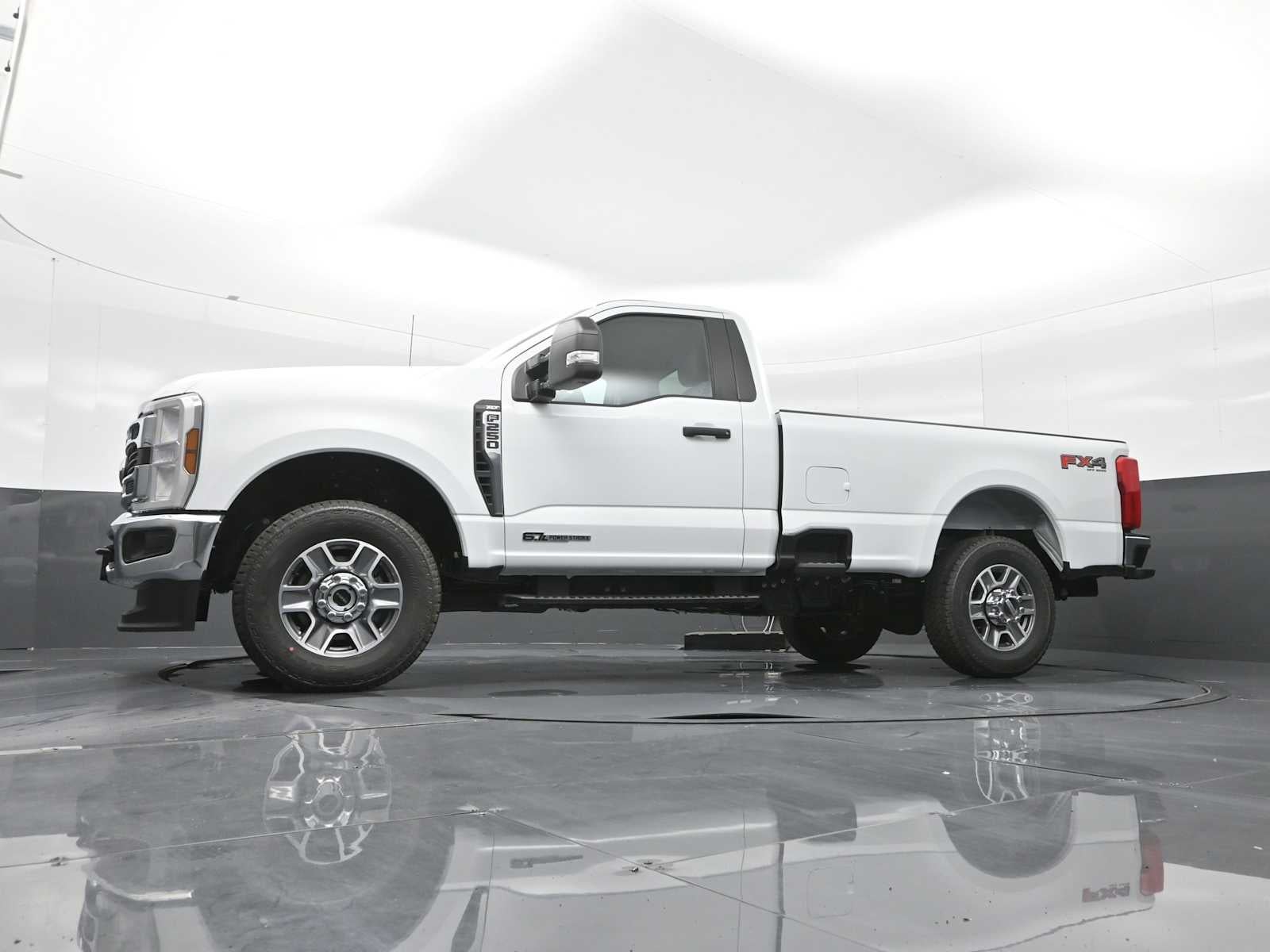 2025 Ford Super Duty F-250 SRW XLT