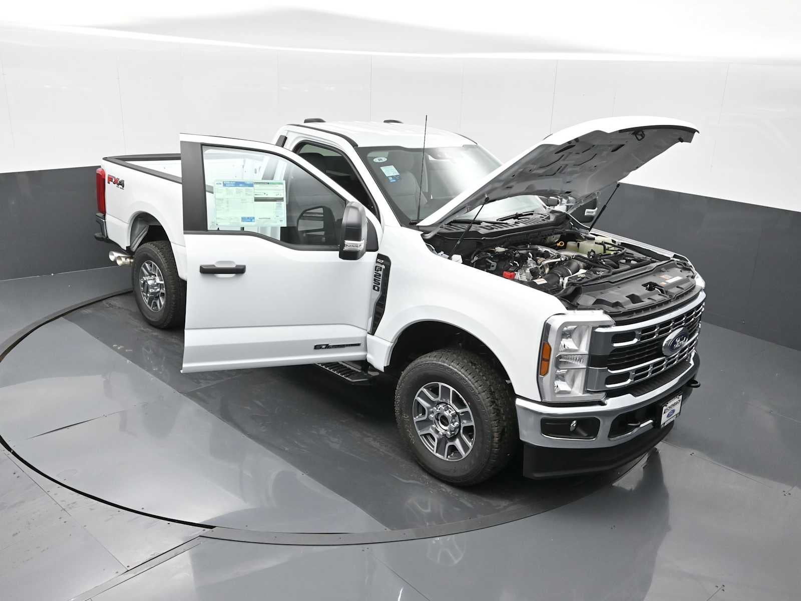 2025 Ford Super Duty F-250 SRW XLT