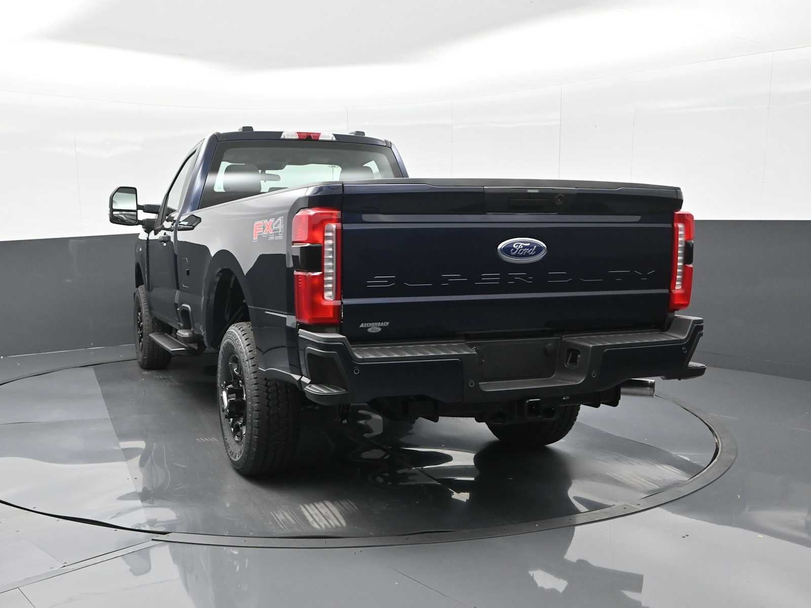 2025 Ford Super Duty F-350 SRW XL