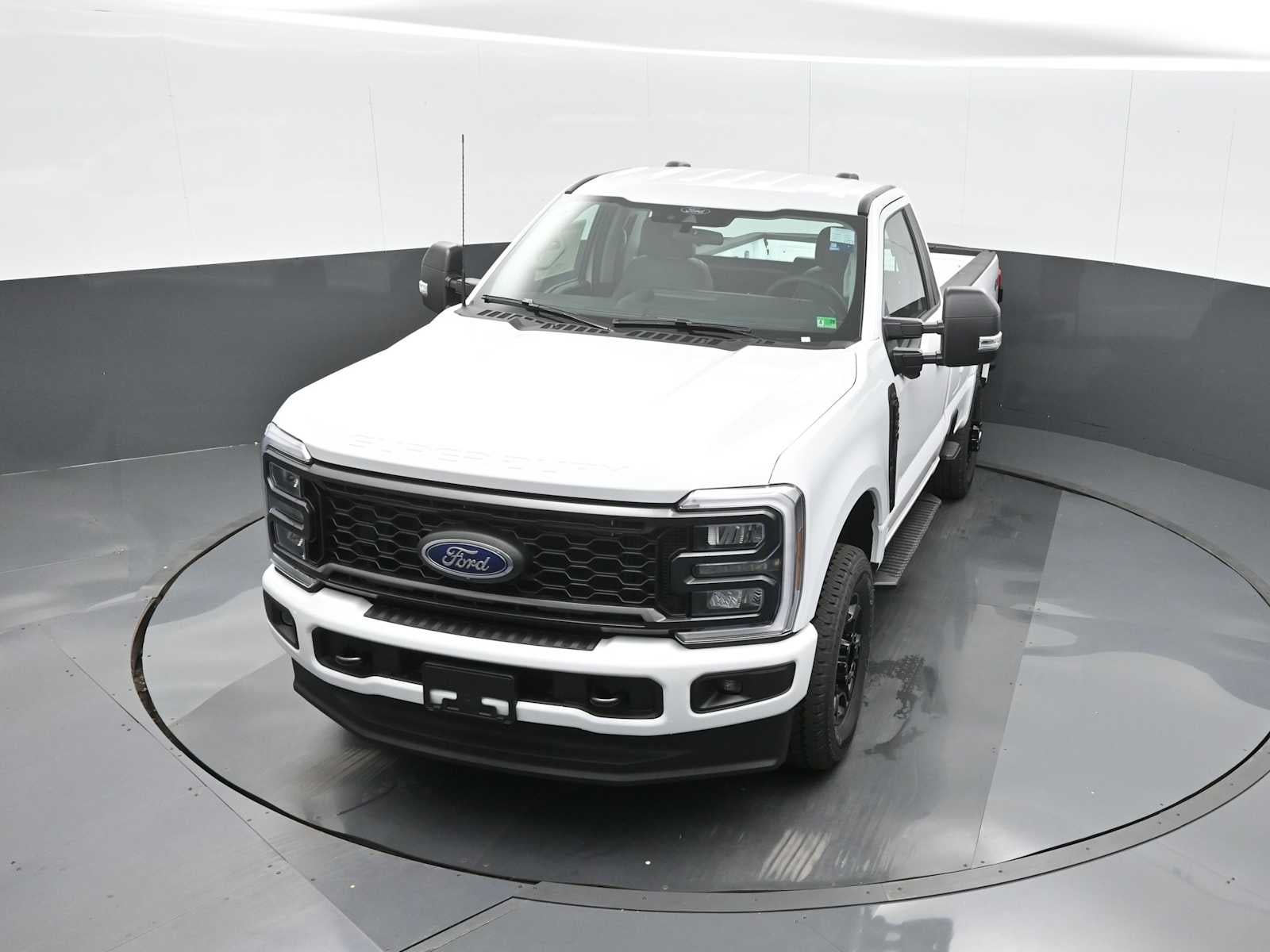 2025 Ford Super Duty F-350 SRW XL