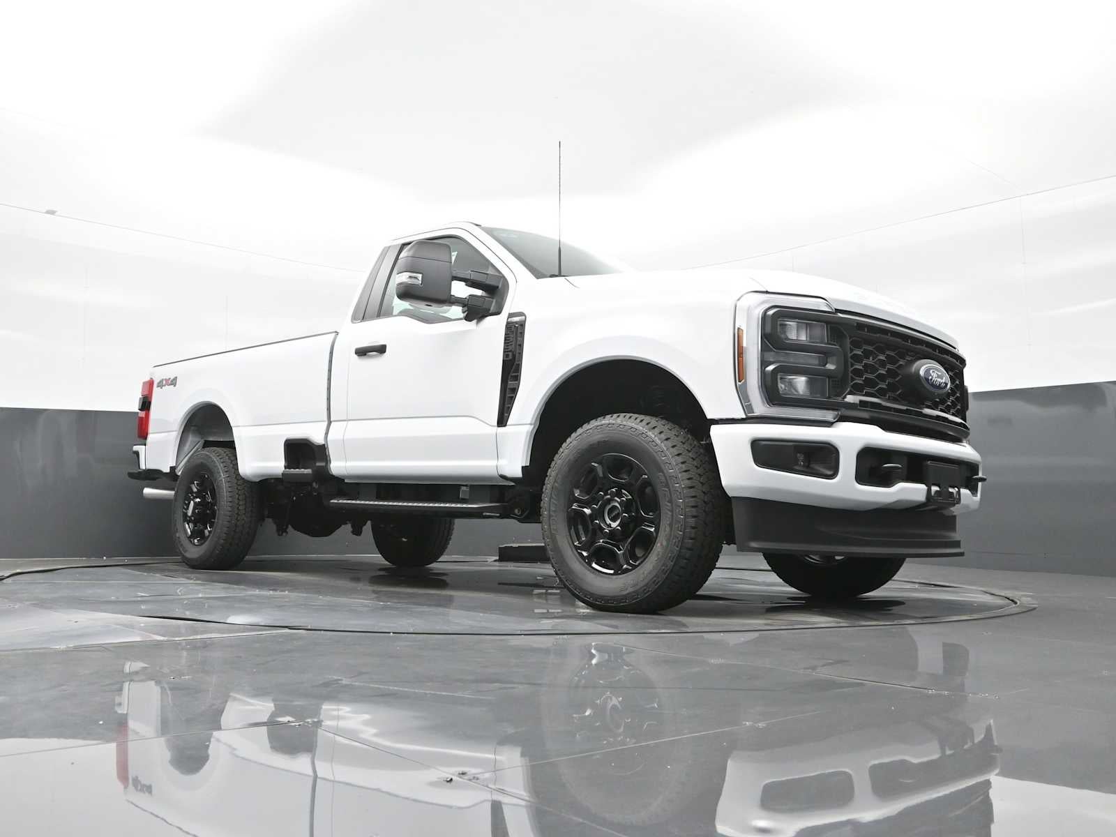 2025 Ford Super Duty F-350 SRW XL
