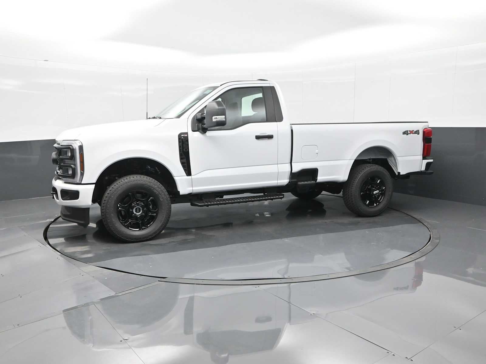 2025 Ford Super Duty F-350 SRW XL