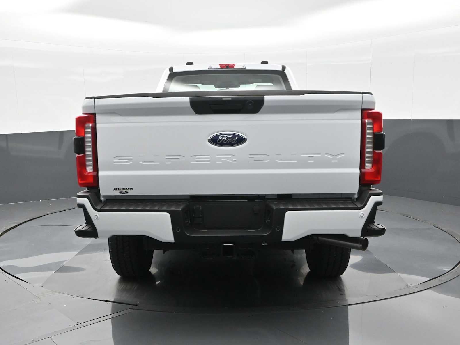 2025 Ford Super Duty F-350 SRW XL