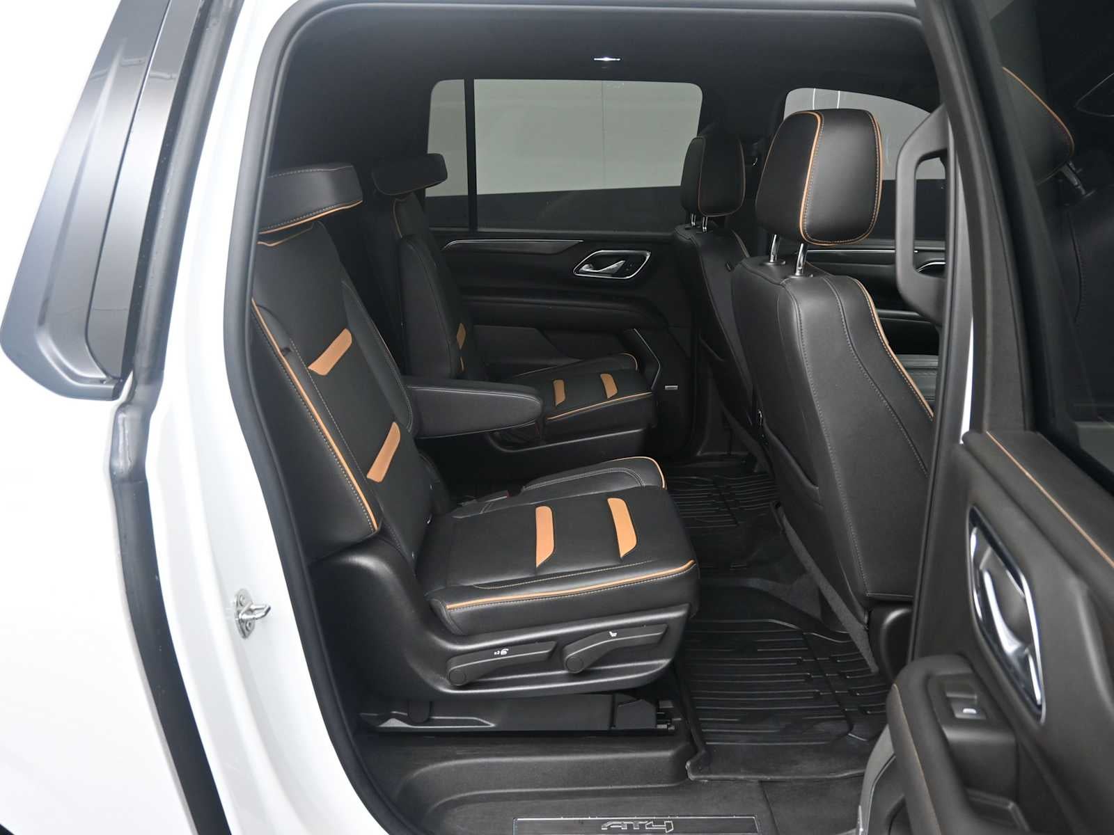 2022 GMC Yukon XL AT4