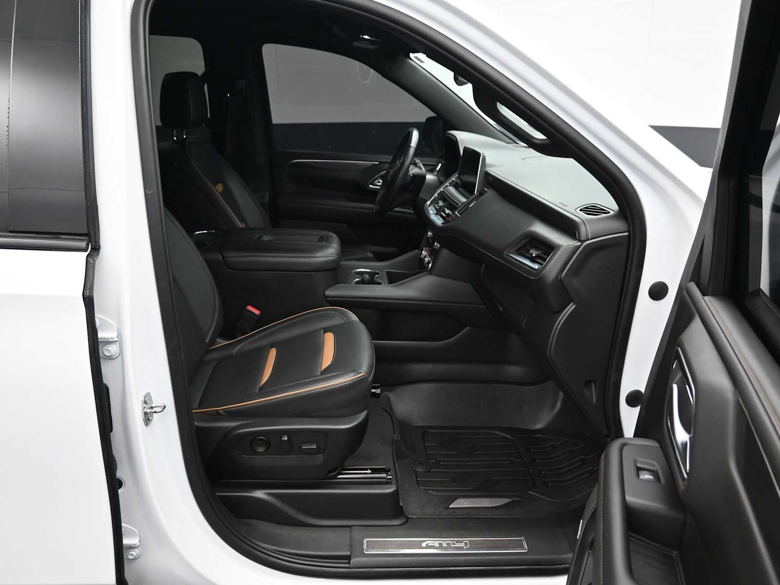 2022 GMC Yukon XL AT4