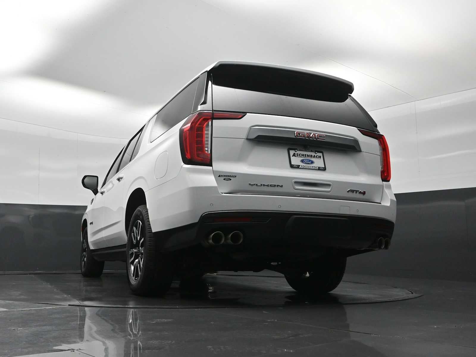 2022 GMC Yukon XL AT4