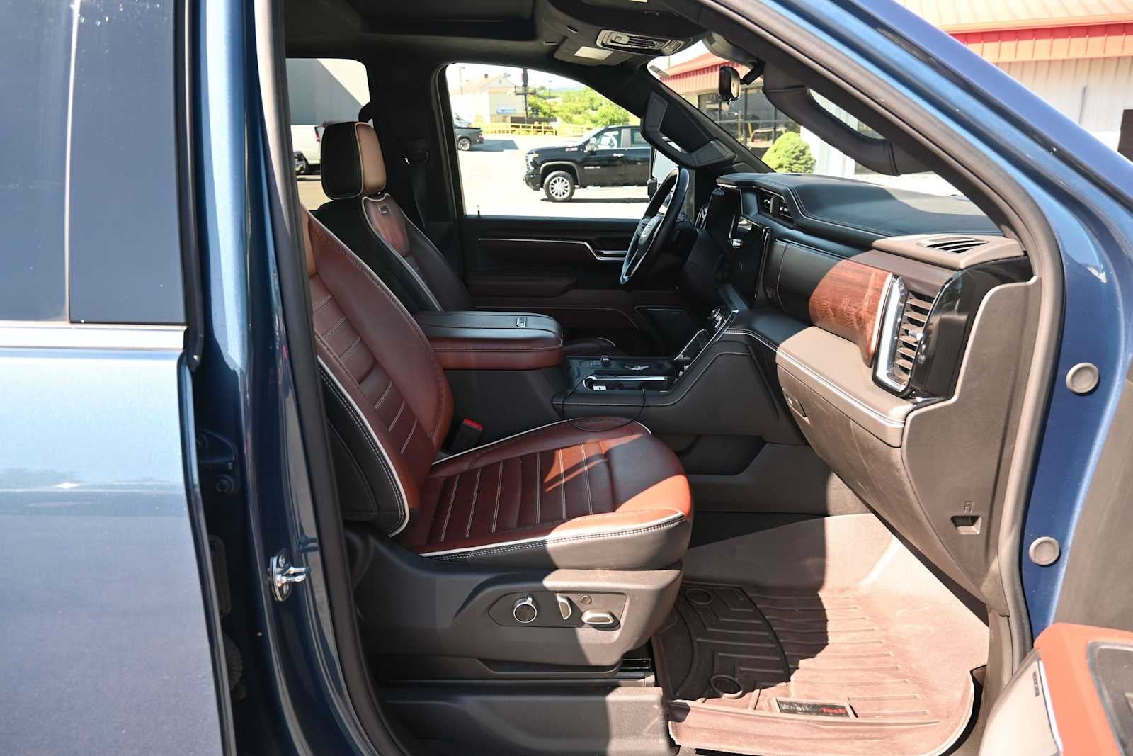 2025 GMC Sierra 3500HD Denali Ultimate