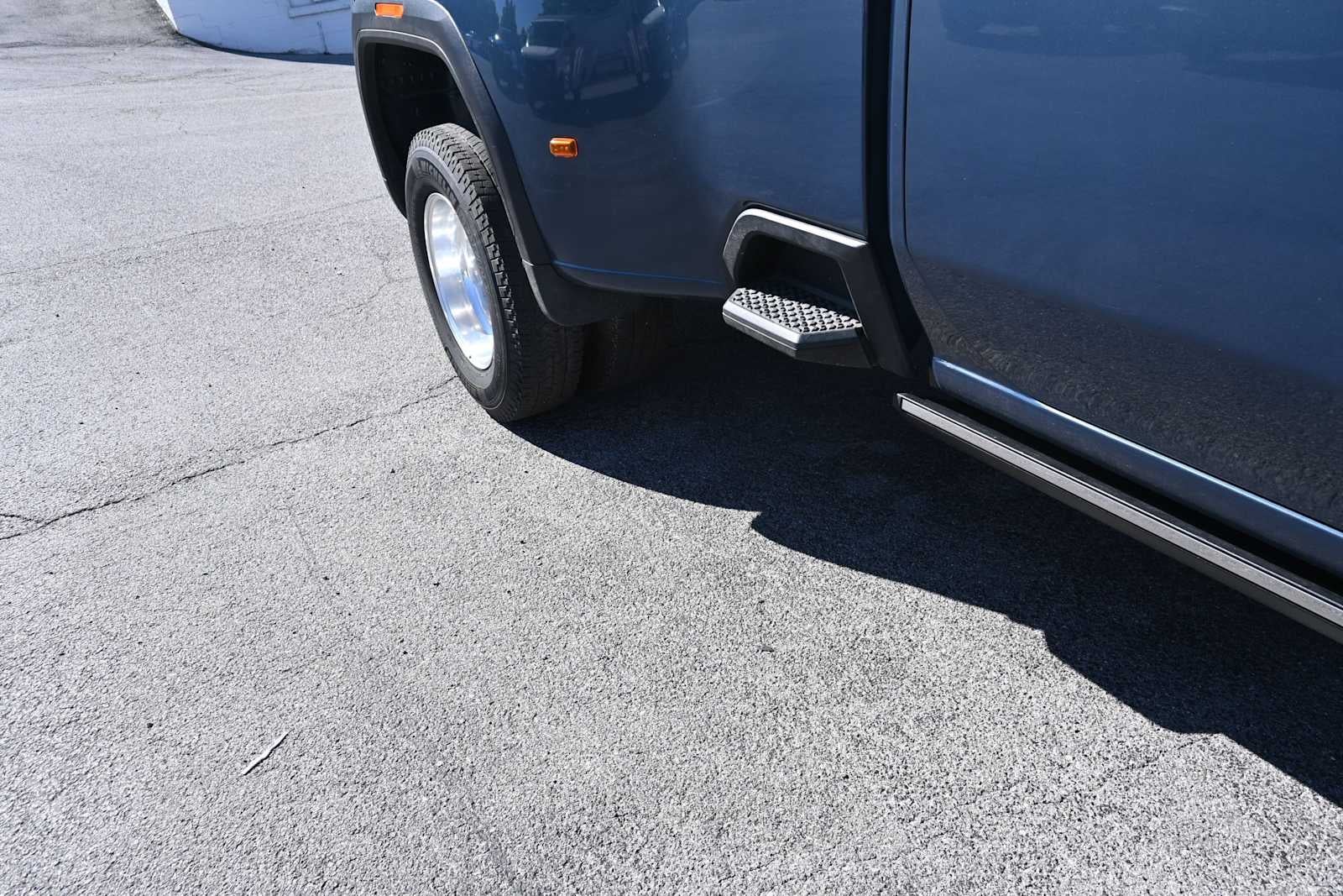 2025 GMC Sierra 3500HD Denali Ultimate