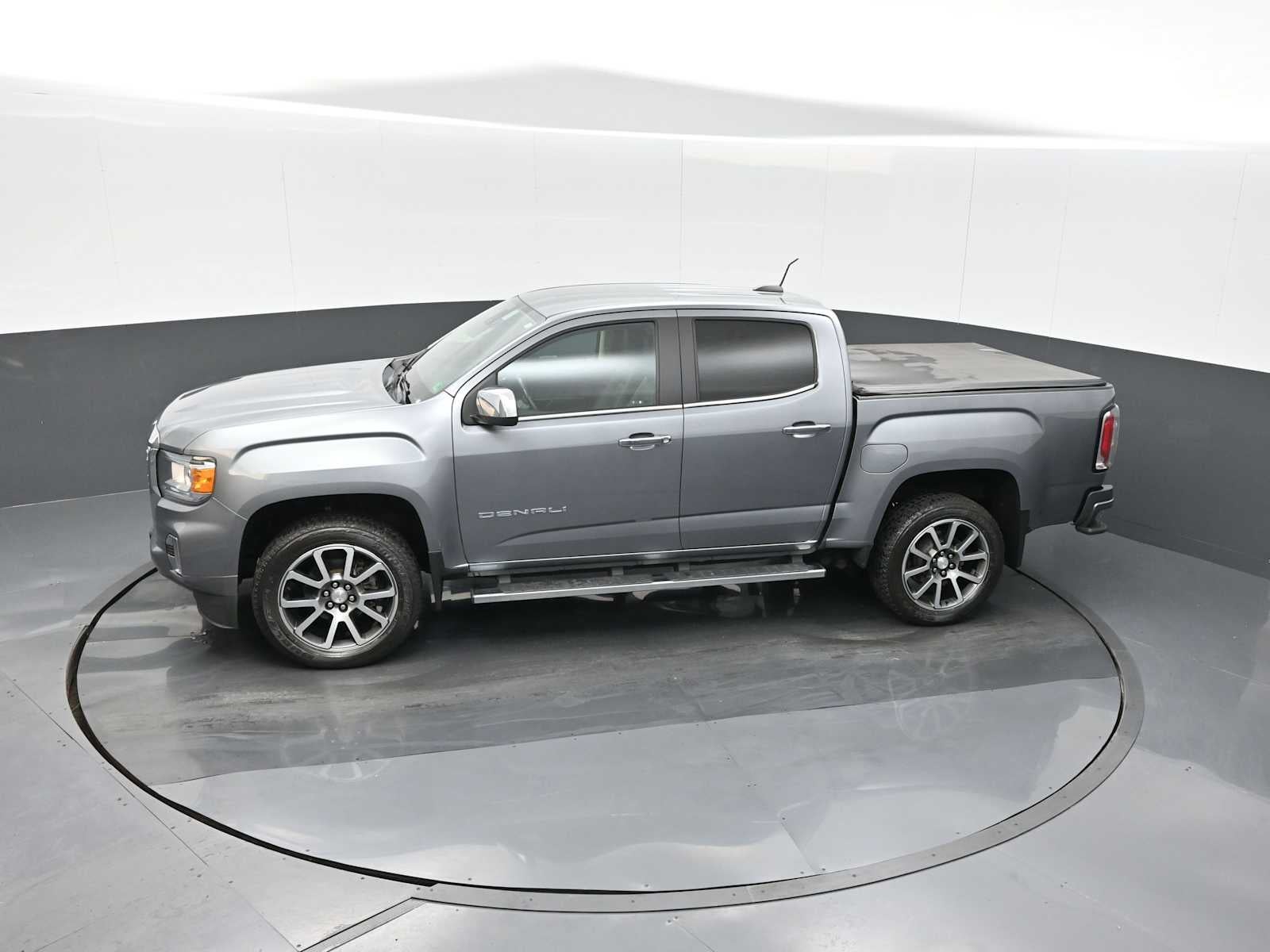 2022 GMC Canyon 4WD Denali