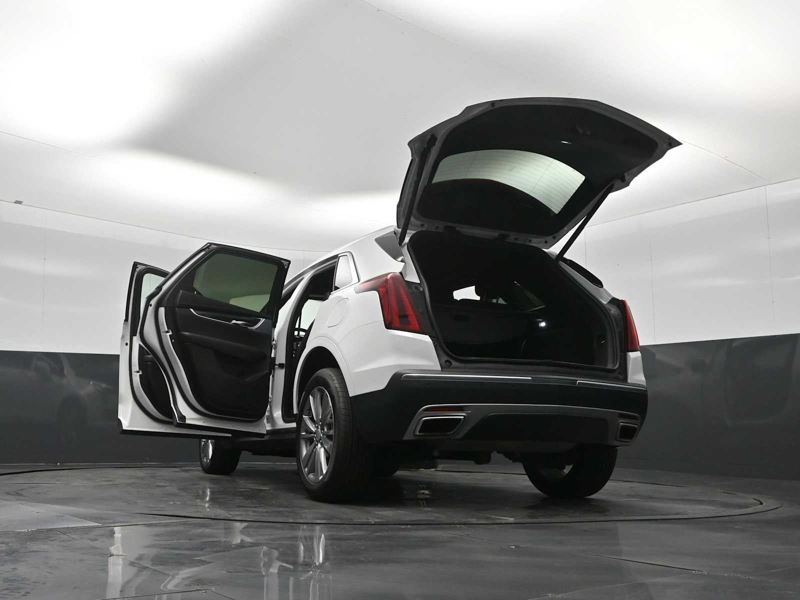 2024 Cadillac XT5 FWD Premium Luxury