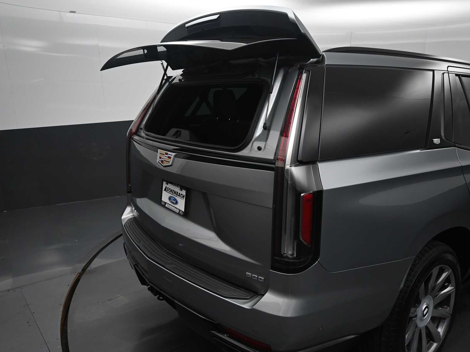 2023 Cadillac Escalade 4WD Sport Platinum