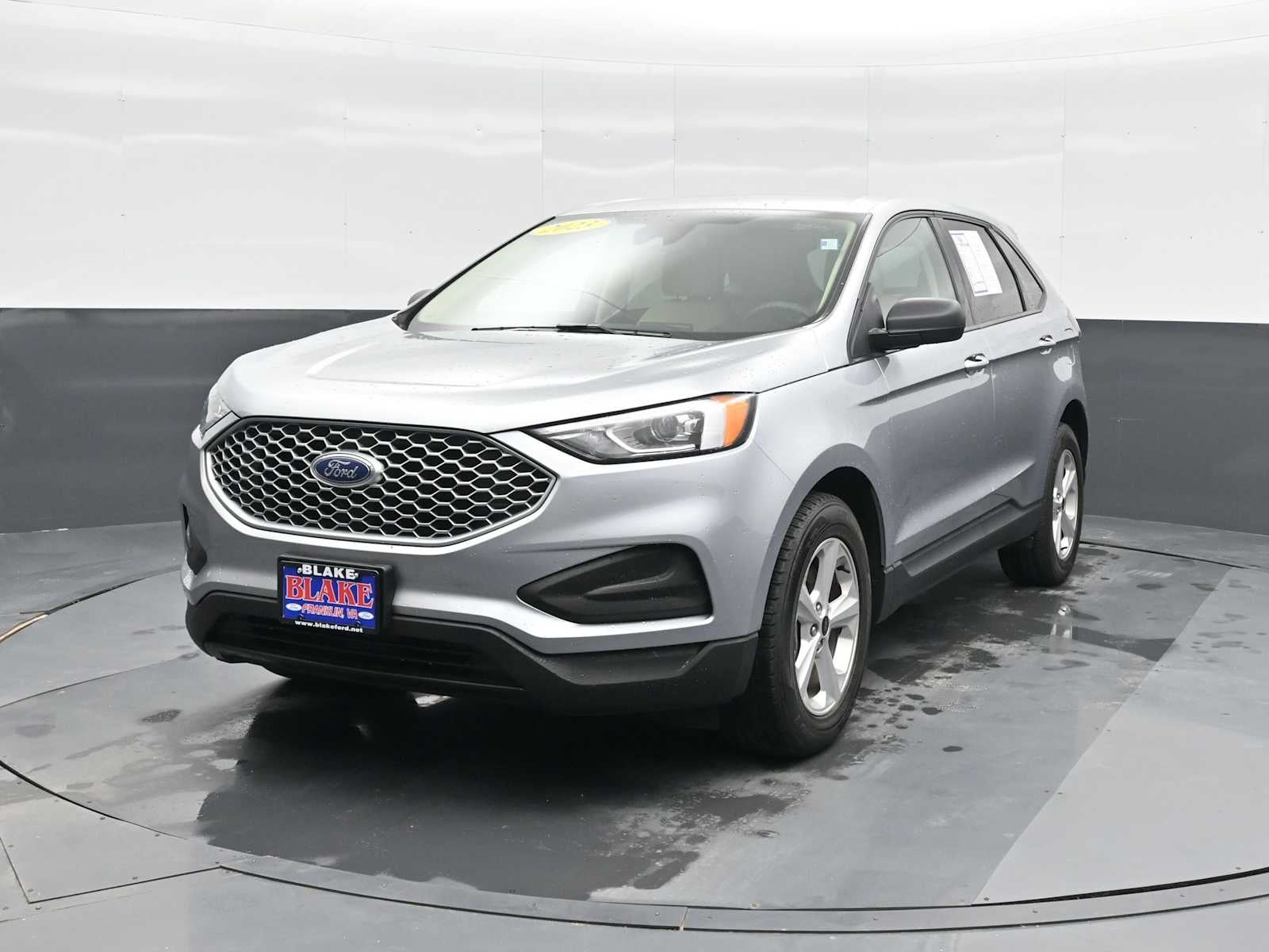 2023 Ford Edge SE