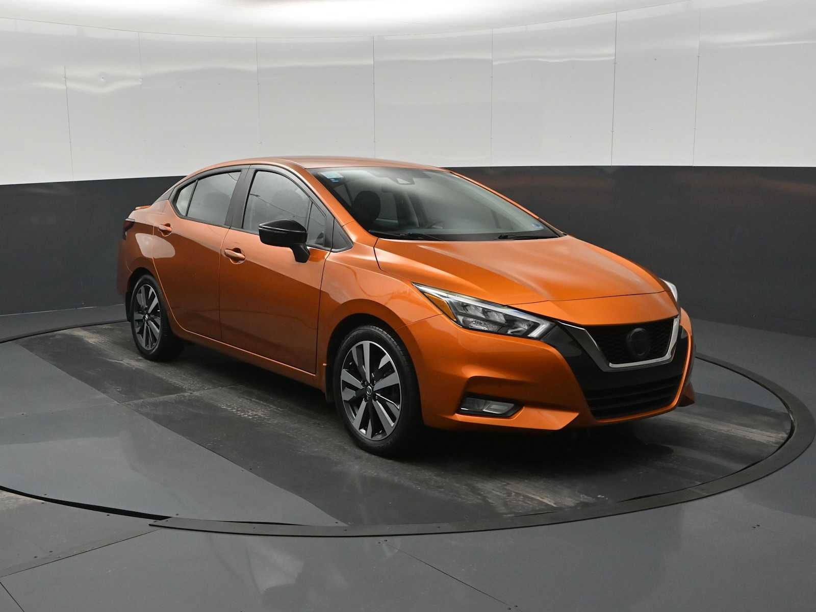 2021 Nissan Versa SR