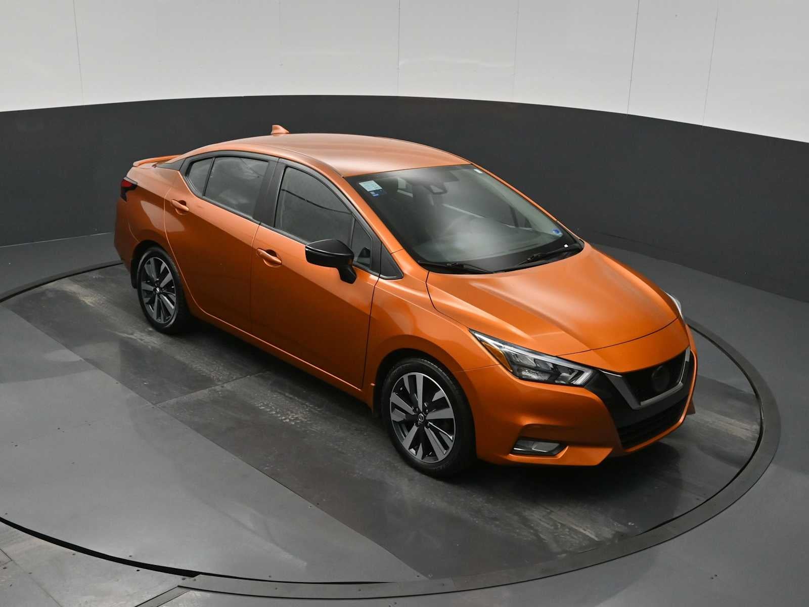 2021 Nissan Versa SR