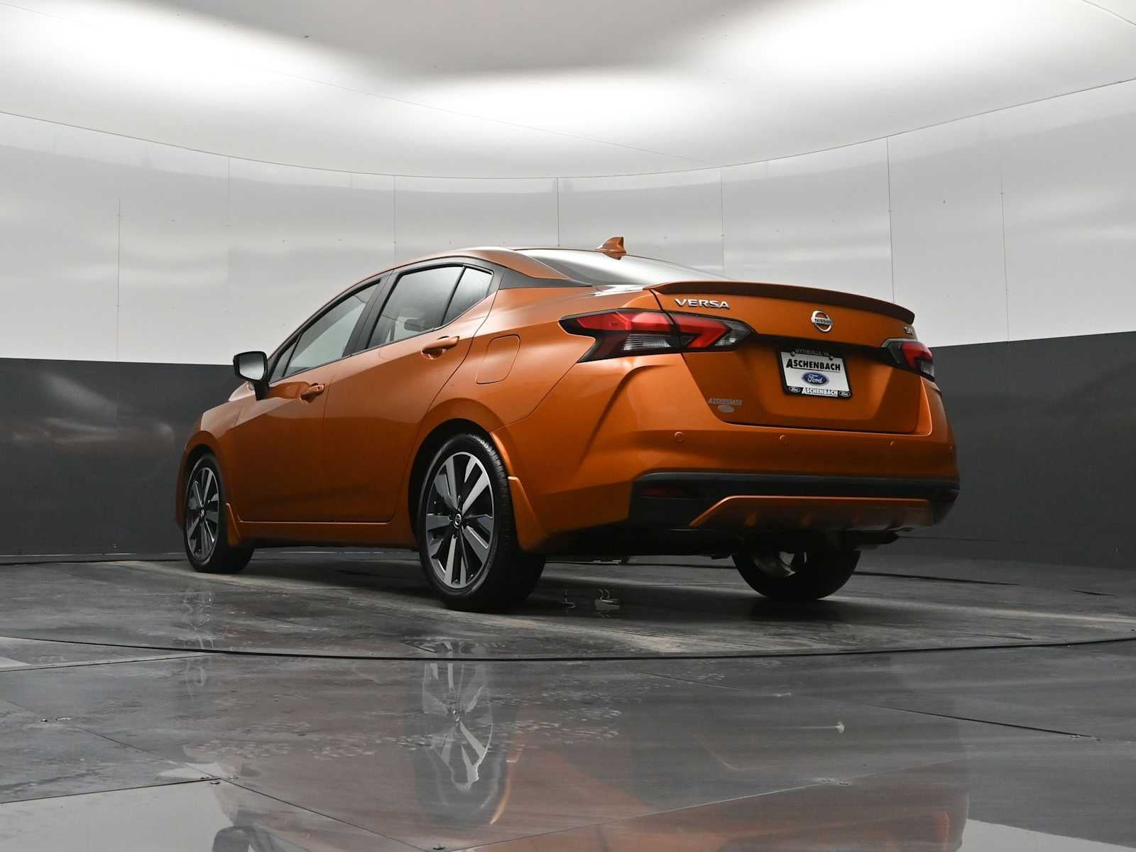 2021 Nissan Versa SR