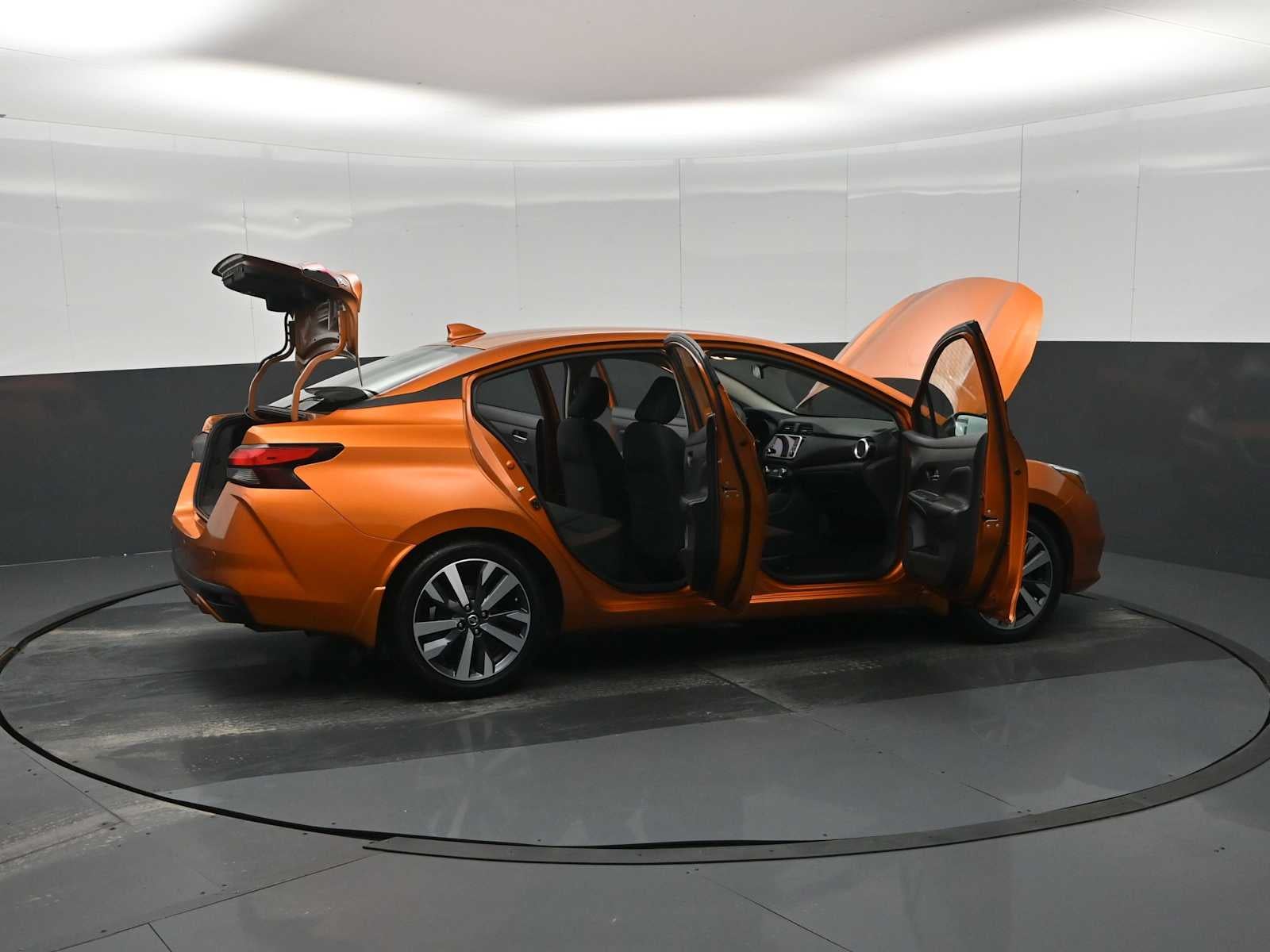 2021 Nissan Versa SR