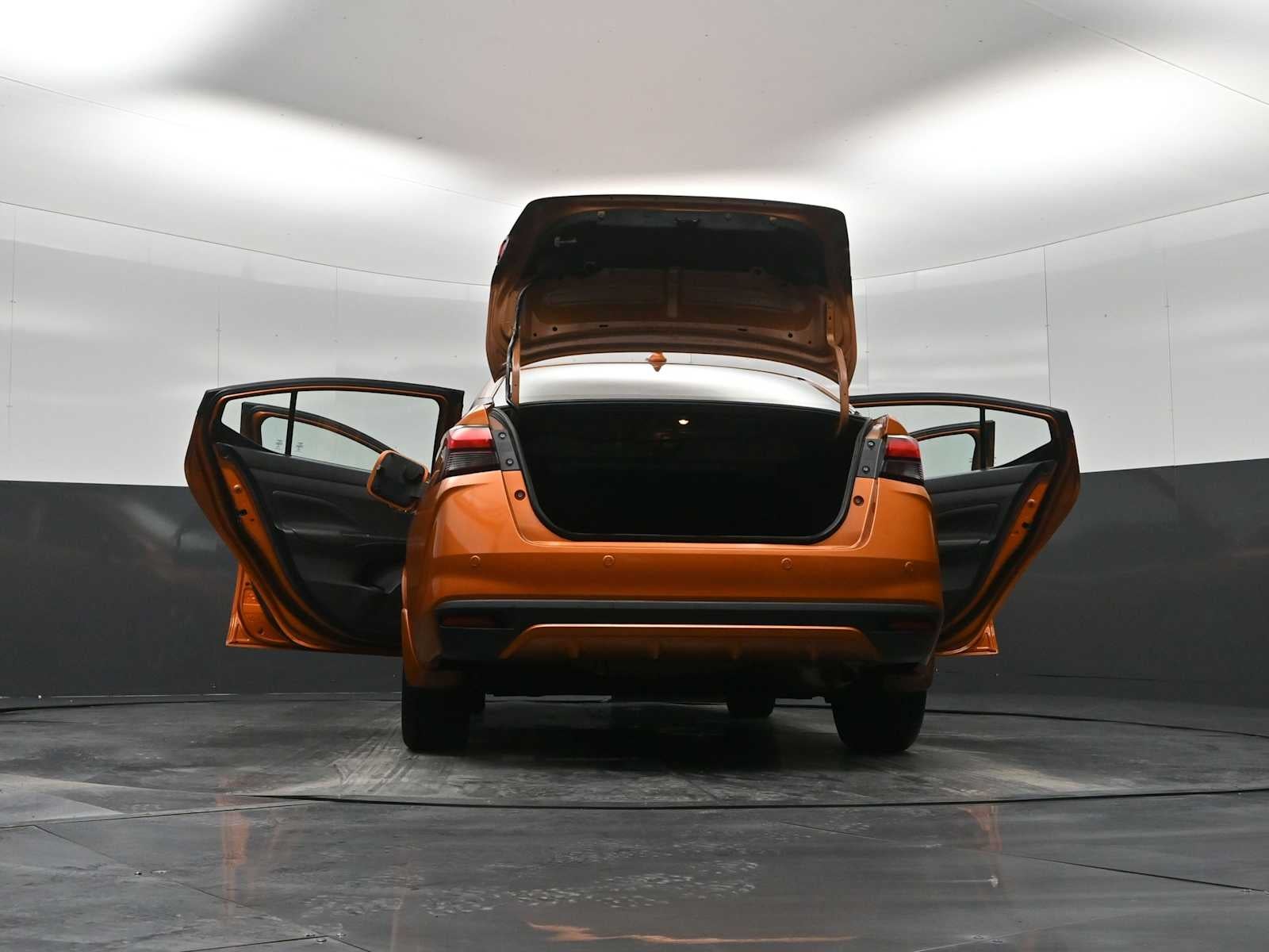 2021 Nissan Versa SR