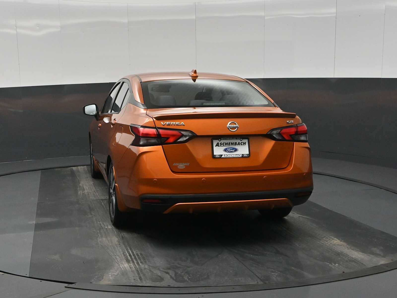 2021 Nissan Versa SR