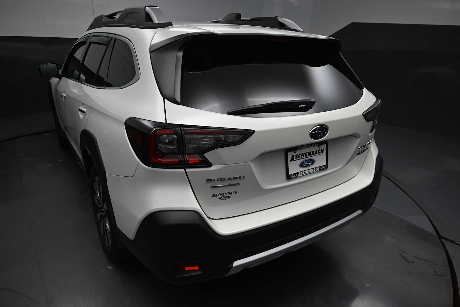 2023 Subaru Outback Touring XT
