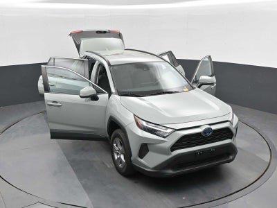 2022 Toyota RAV4 Hybrid XLE