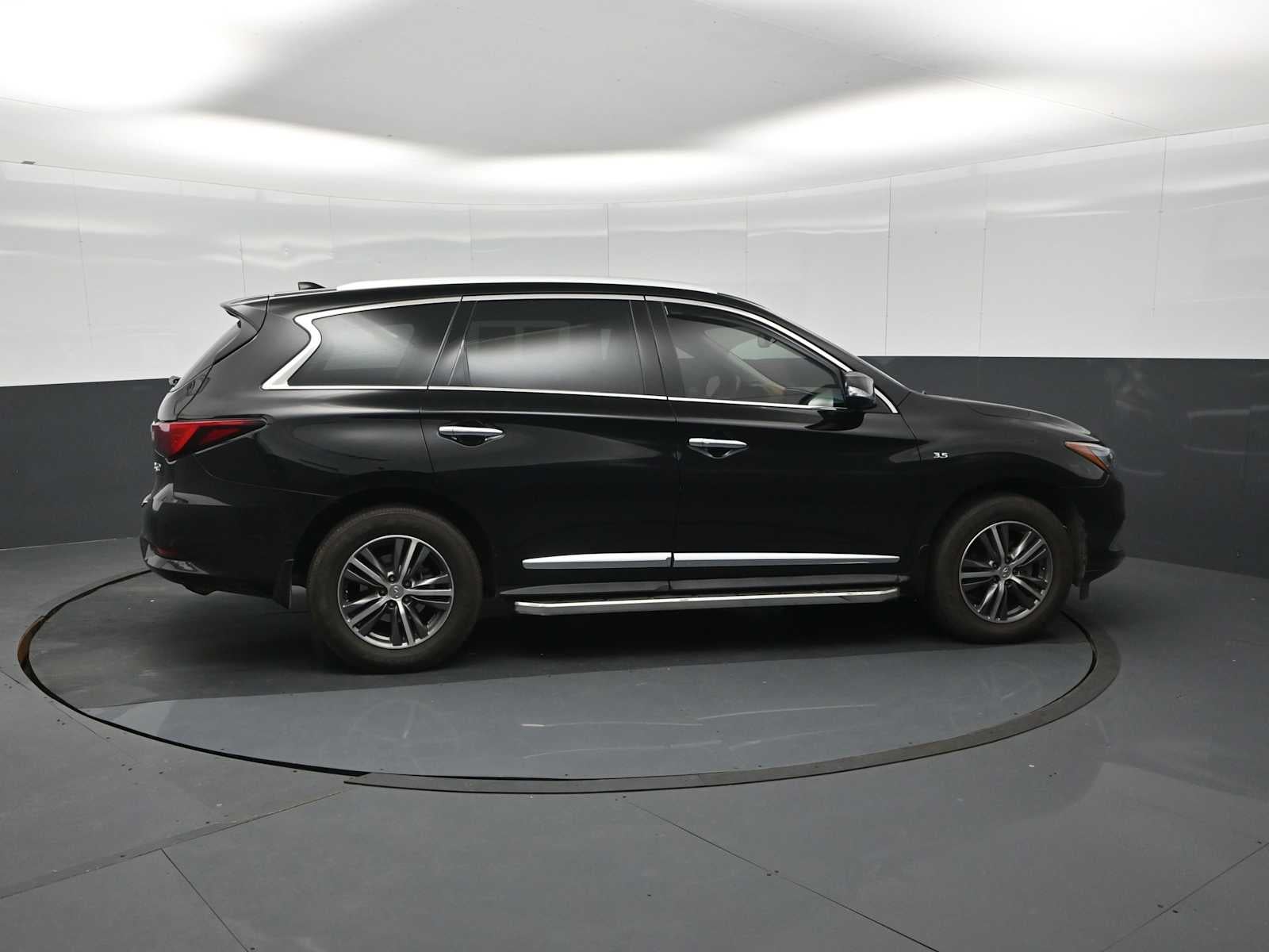 2017 INFINITI QX60 AWD