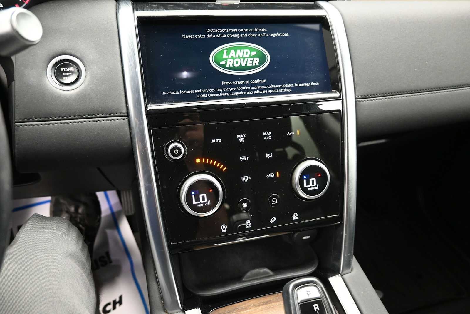 2020 Land Rover Discovery Sport SE