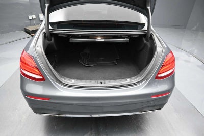 2019 Mercedes-Benz E 300 E 300