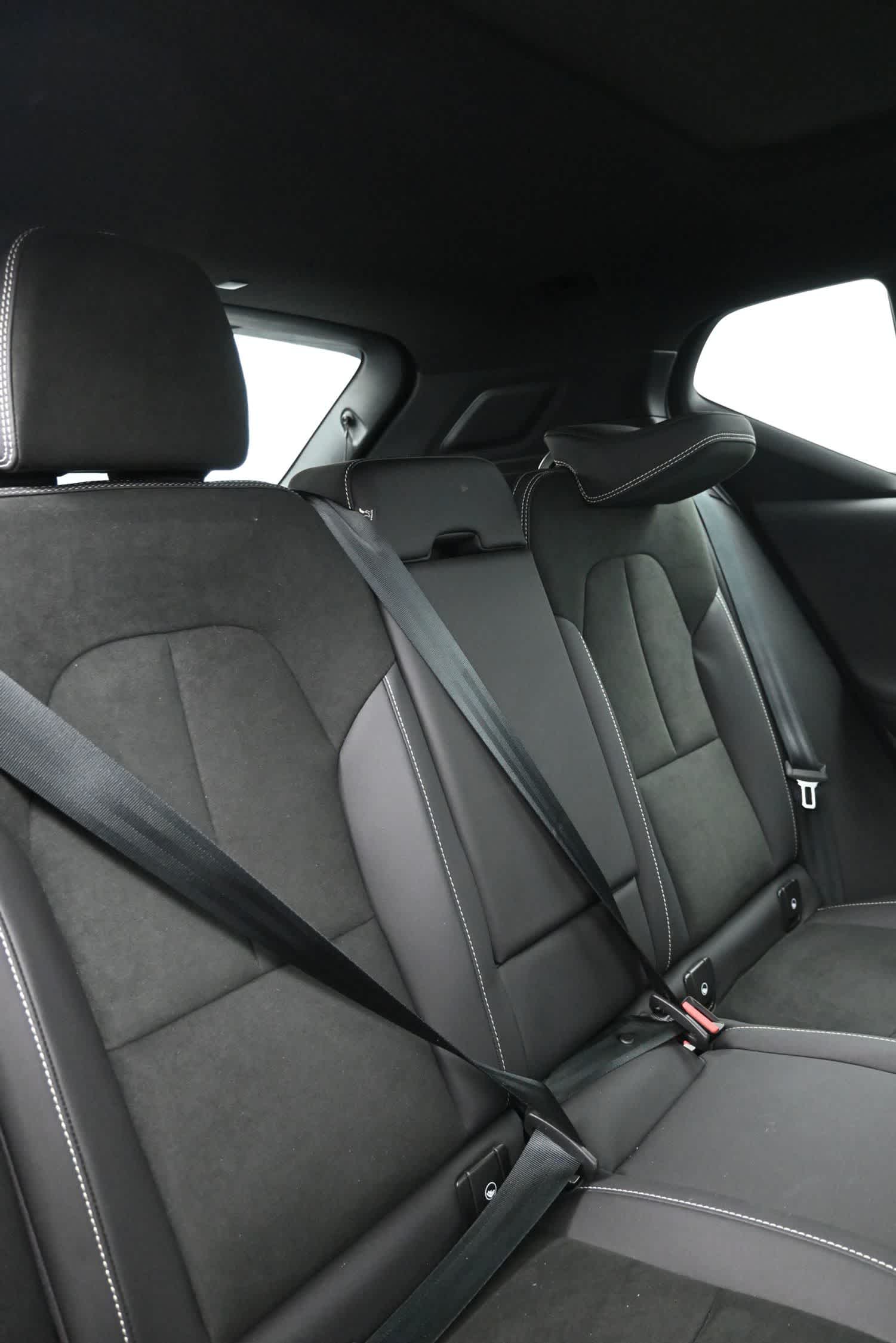 2023 Volvo XC40 Plus Dark Theme