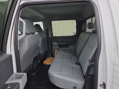 2024 Ford Super Duty F-450 DRW Chassis Cab XL