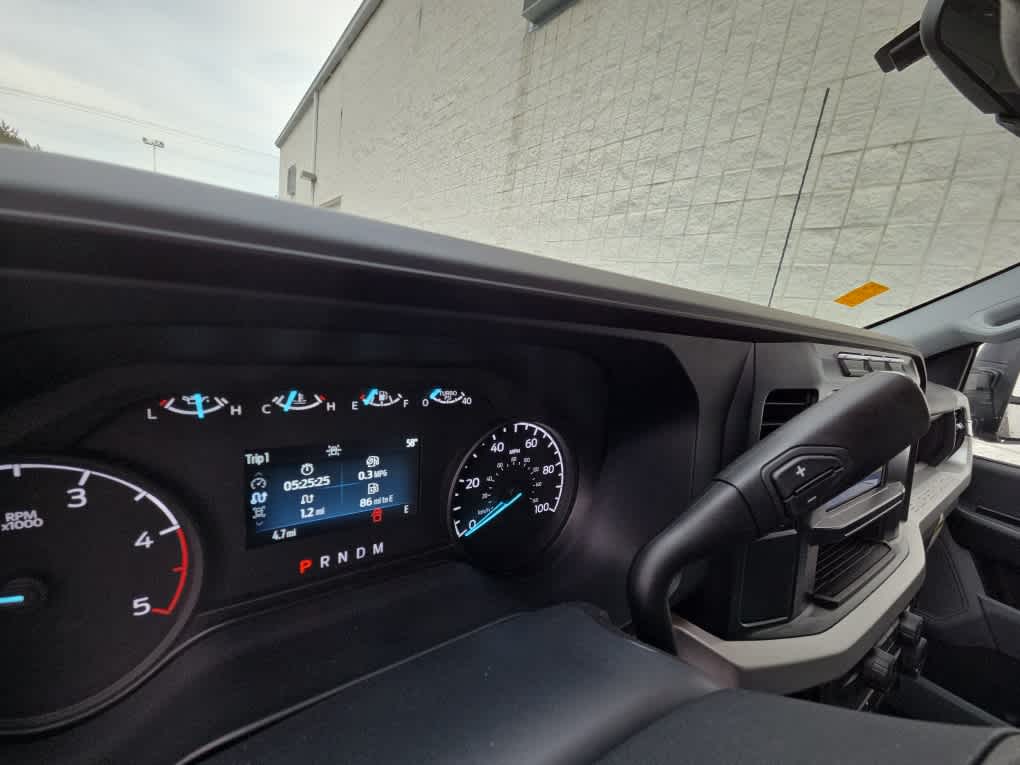 2024 Ford Super Duty F-450 DRW Chassis Cab XL