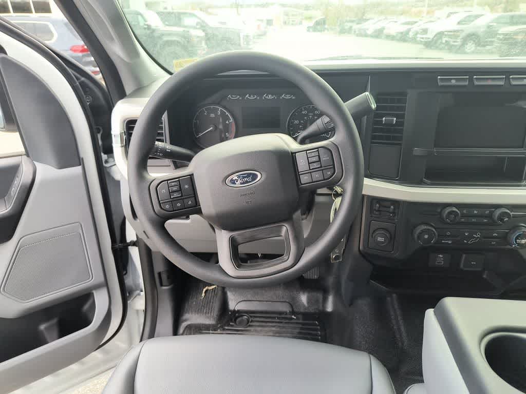 2024 Ford Super Duty F-450 DRW XL