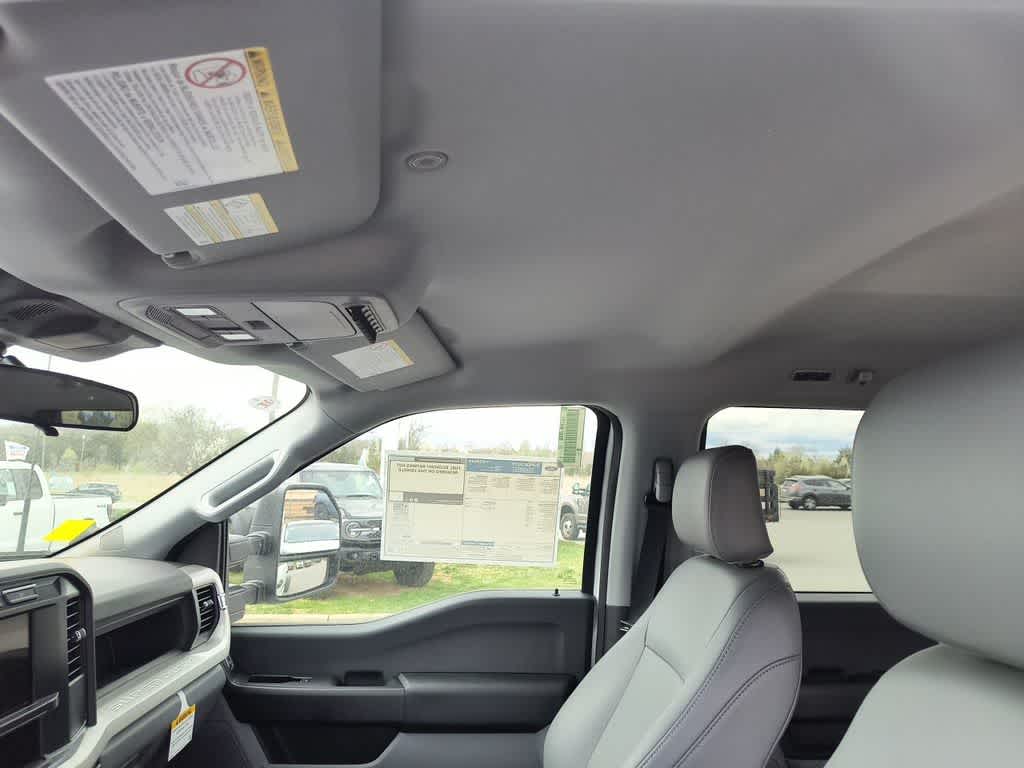 2024 Ford Super Duty F-450 DRW XL