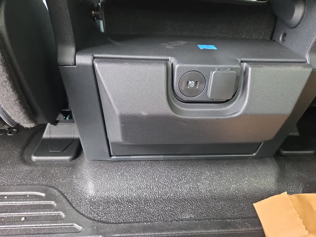 2024 Ford Super Duty F-450 DRW Chassis Cab XL