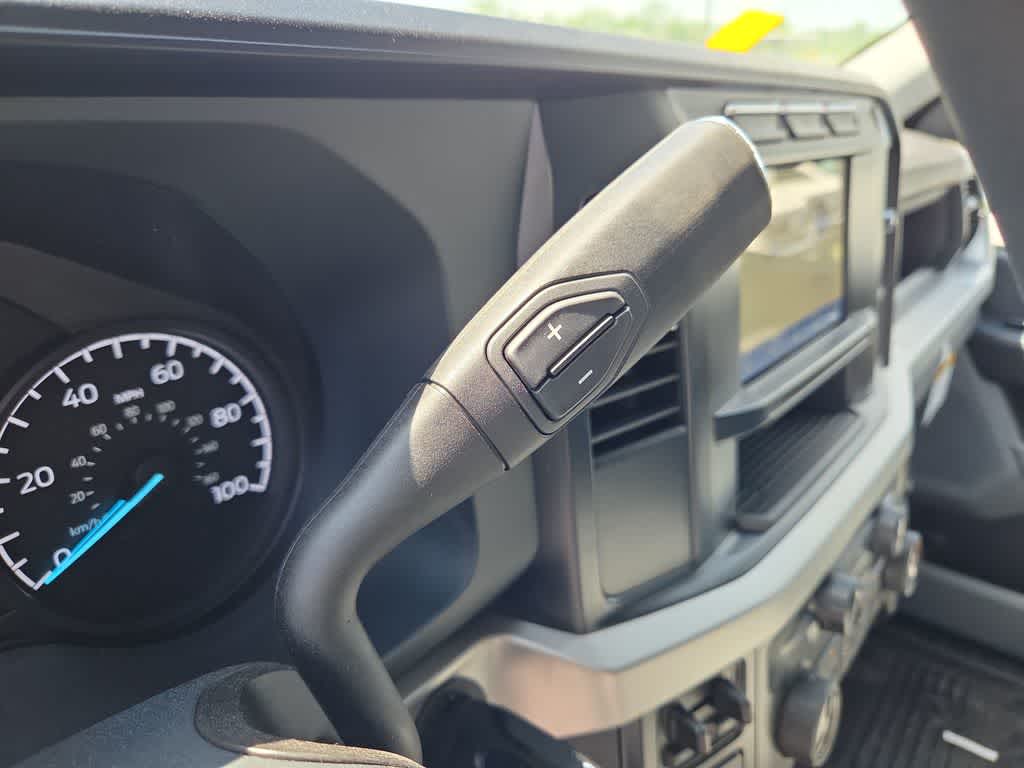 2024 Ford Super Duty F-350 DRW XL