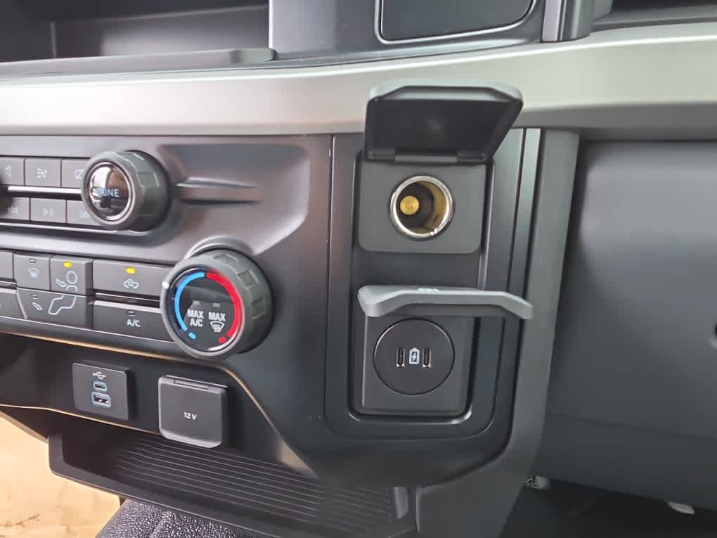 2024 Ford Super Duty F-350 DRW Chassis Cab XL