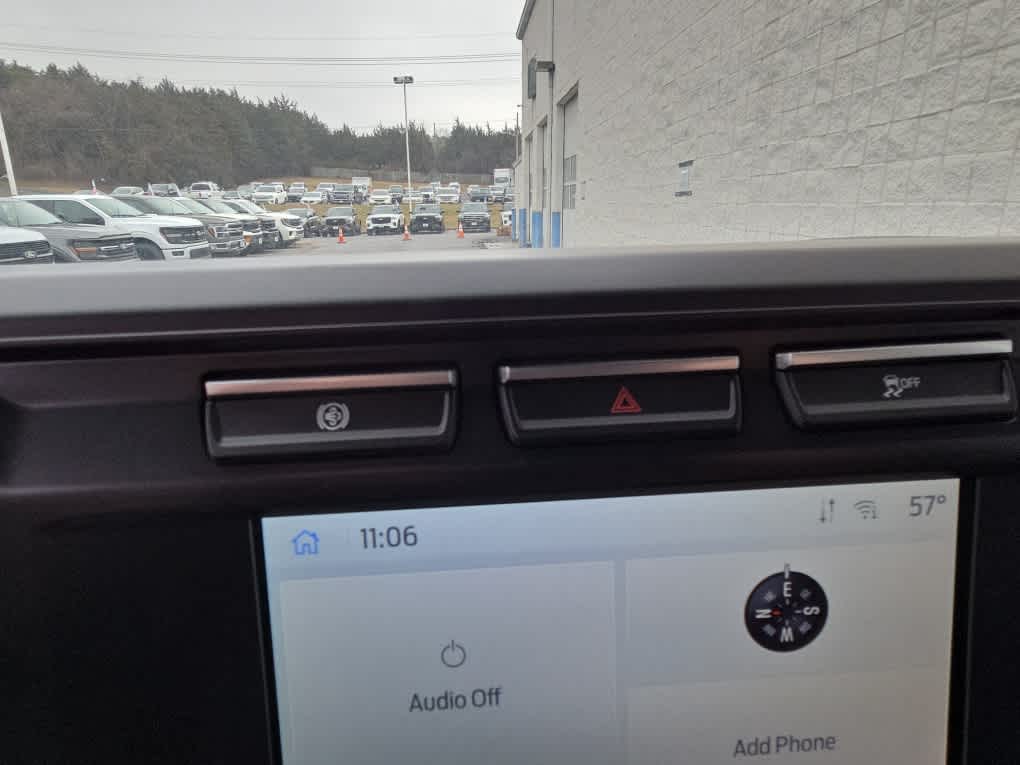 2024 Ford Super Duty F-350 DRW Chassis Cab XL