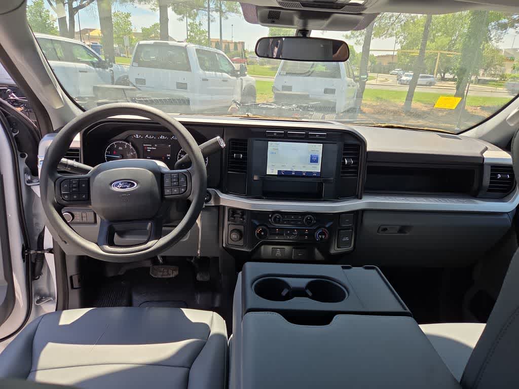 2024 Ford Super Duty F-450 DRW XL