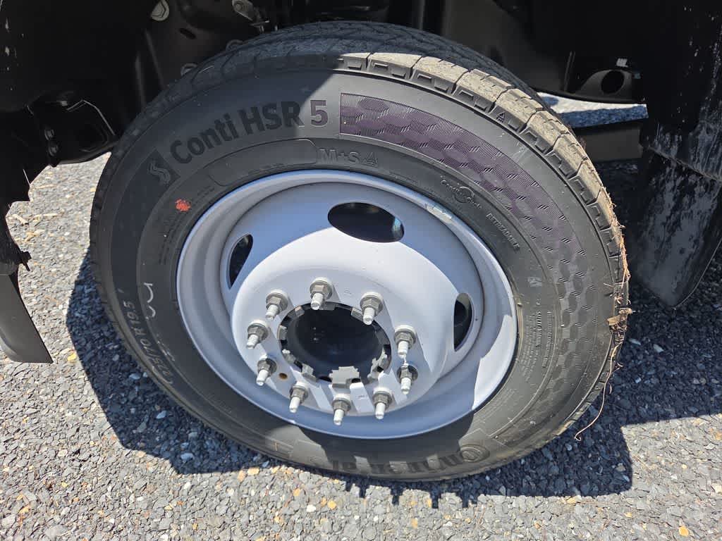 2024 Ford Super Duty F-450 DRW XL