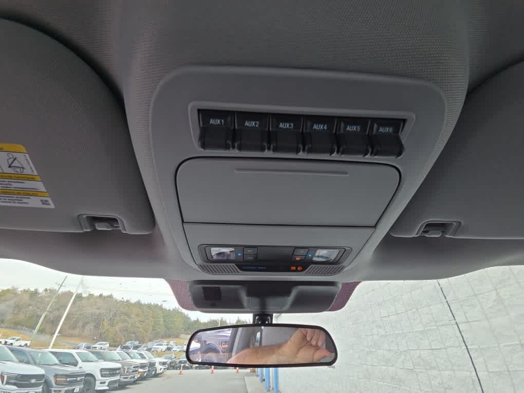 2024 Ford Super Duty F-450 DRW Chassis Cab XL