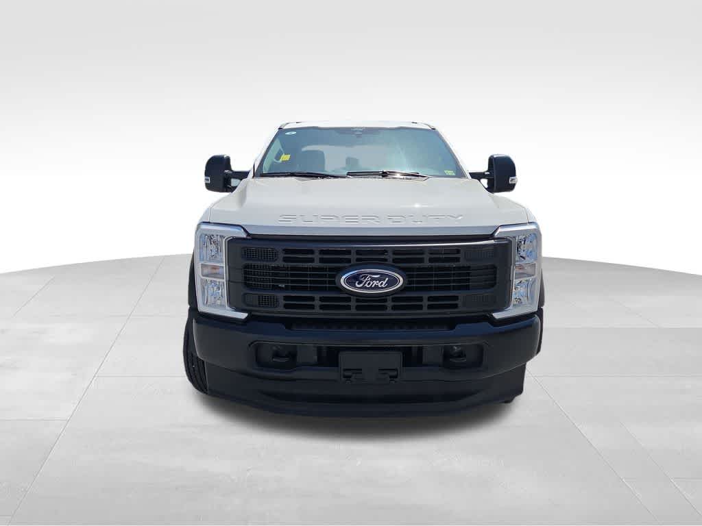 2024 Ford Super Duty F-450 DRW XL