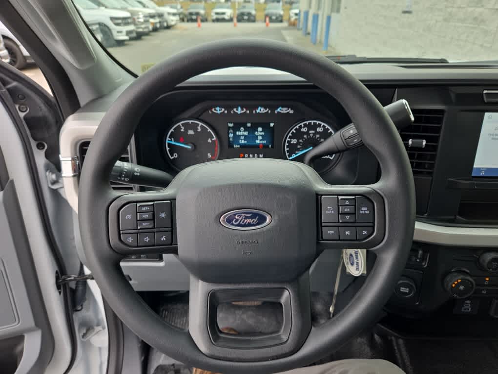 2024 Ford Super Duty F-450 DRW Chassis Cab XL