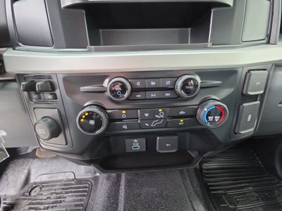 2024 Ford Super Duty F-450 DRW Chassis Cab XL