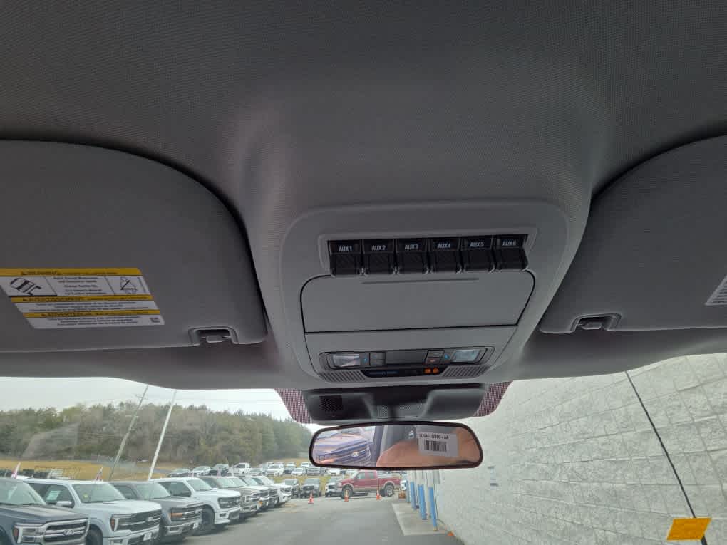 2024 Ford Super Duty F-450 DRW Chassis Cab XL