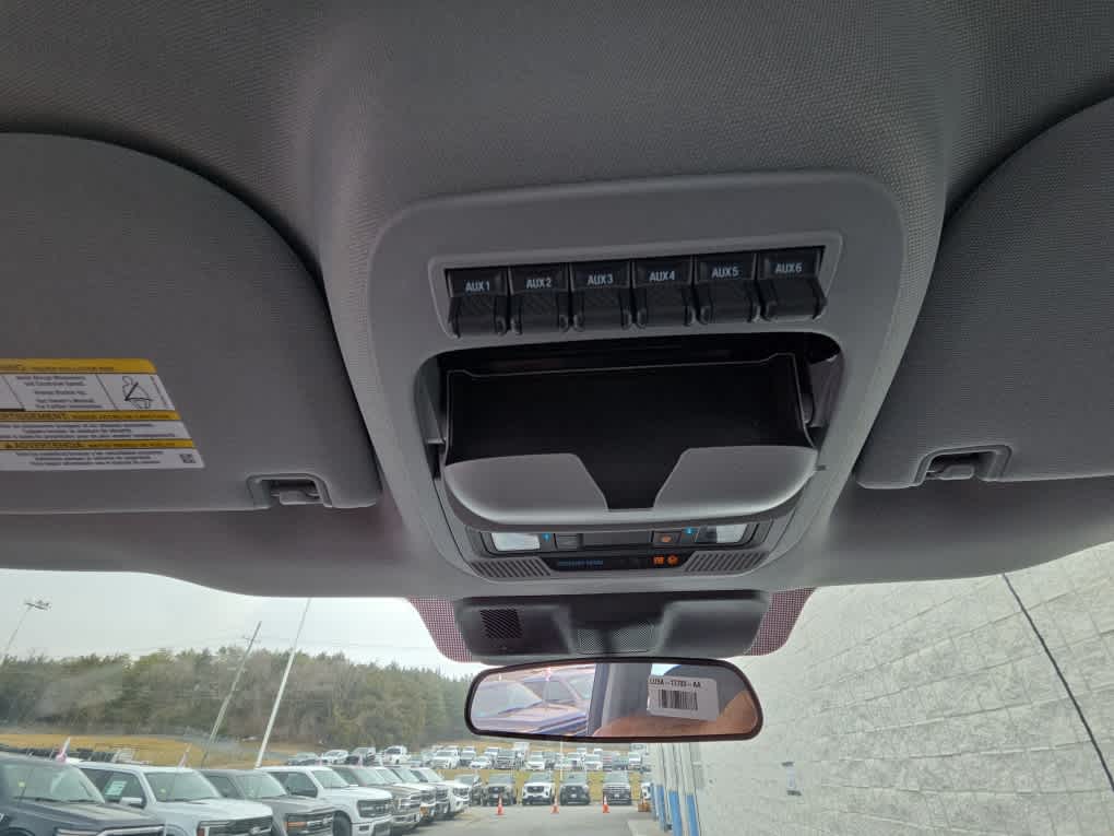 2024 Ford Super Duty F-450 DRW Chassis Cab XL