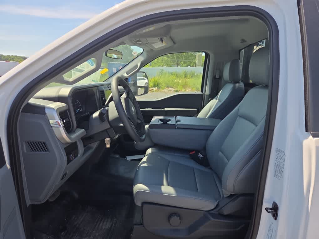 2025 Ford Super Duty F-350 DRW XL