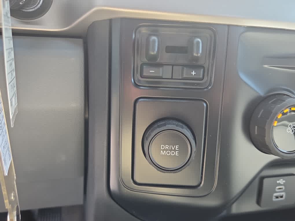 2025 Ford Super Duty F-350 DRW XL