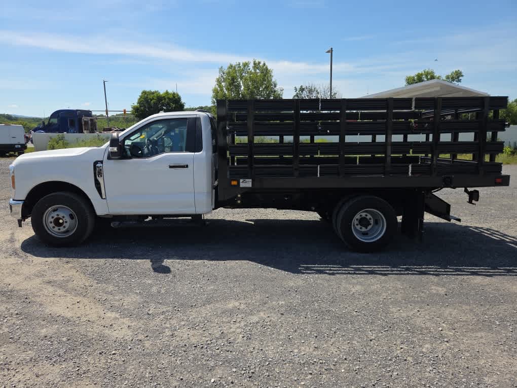 2025 Ford Super Duty F-350 DRW XL