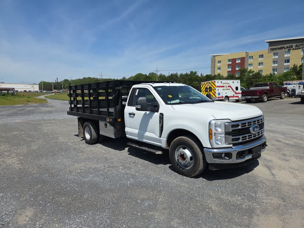 2025 Ford Super Duty F-350 DRW XL