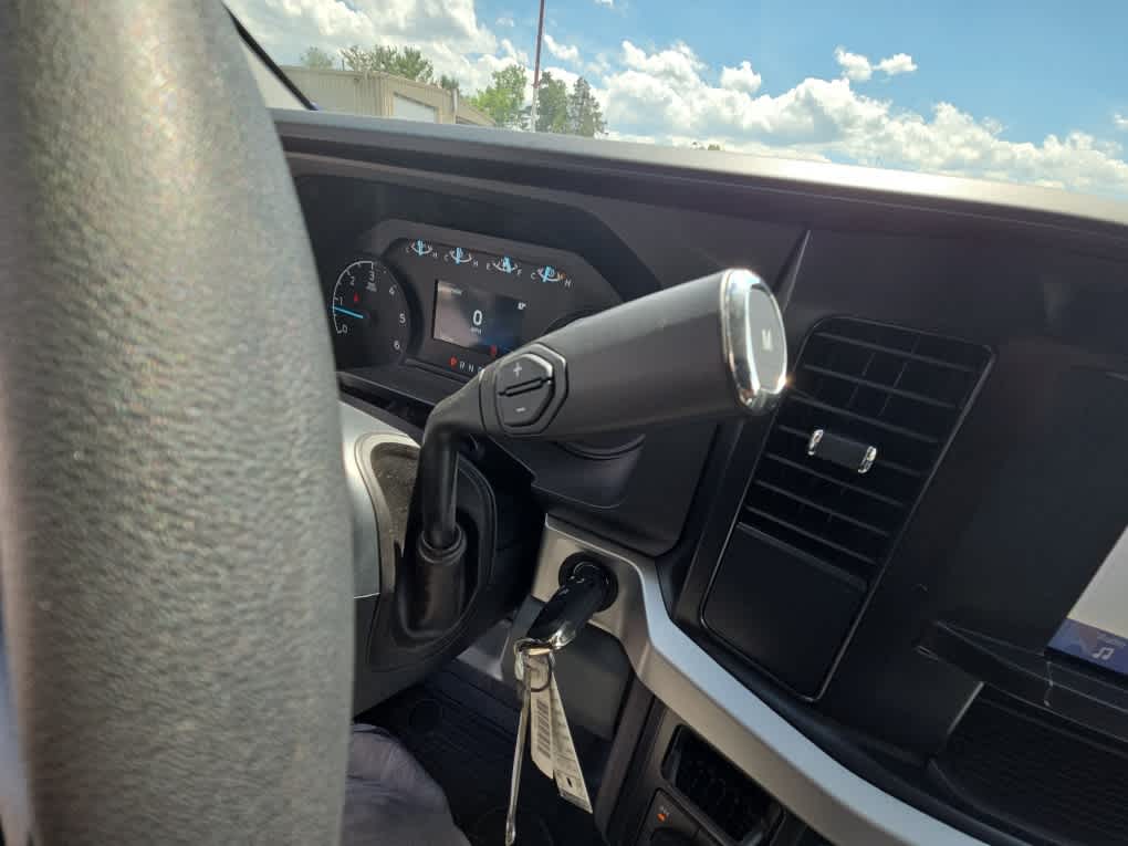 2025 Ford Super Duty F-350 DRW XL